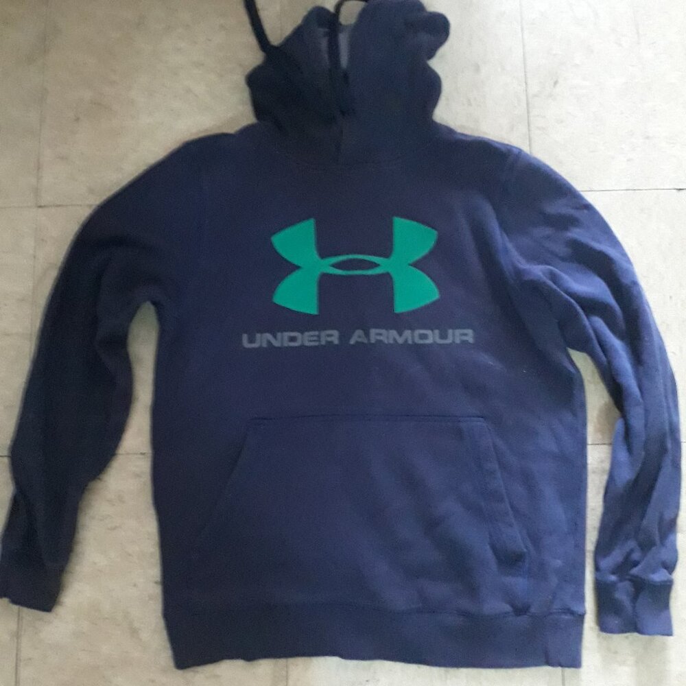Under Armour Sweatshirt